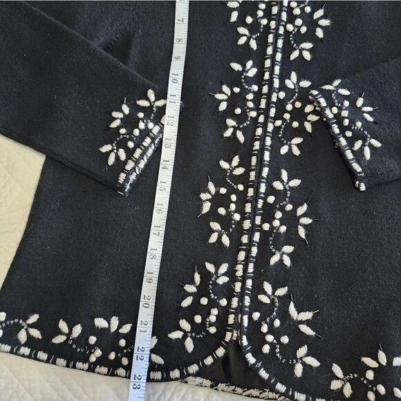 Coldwater Creek embrodery beaded 100% wool cardigan zip up - Picture 8 of 11